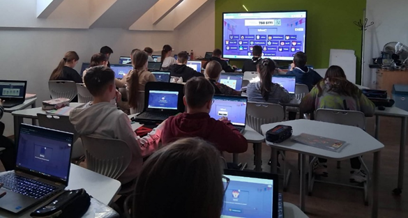 A képhez tartozó alt jellemző üres; image-14.png a fájlnév